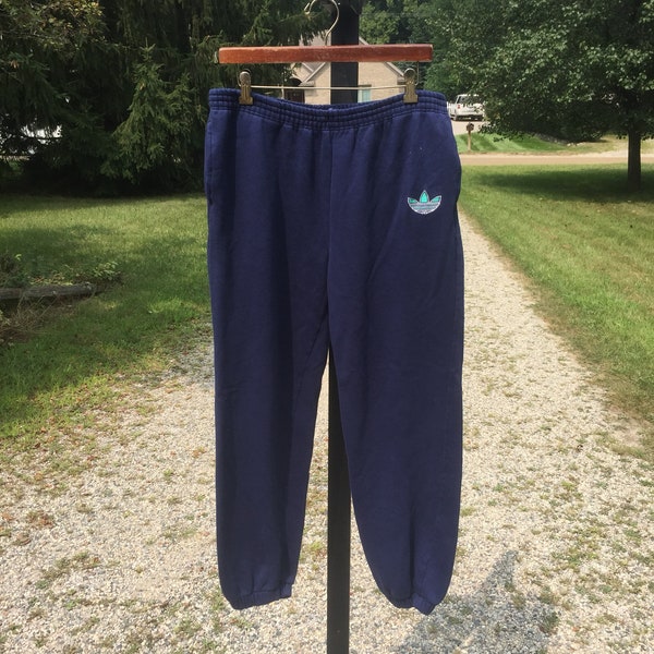 80s Adidas trefoil small logo graphic stitched Navy blue Sweatpants size M vtg vintage simple basic classic retro made in Taiwan