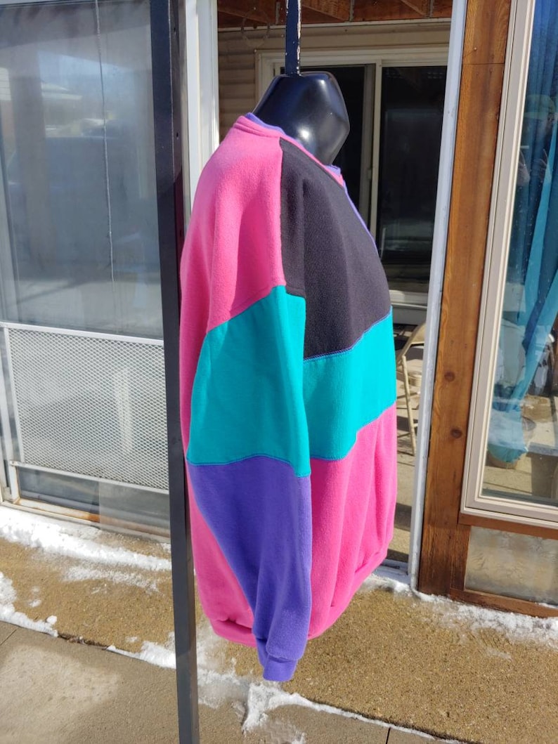 90s Whitefish Bay colorblock pullover sweatshirt size XL vtg vintage pink purple teal black