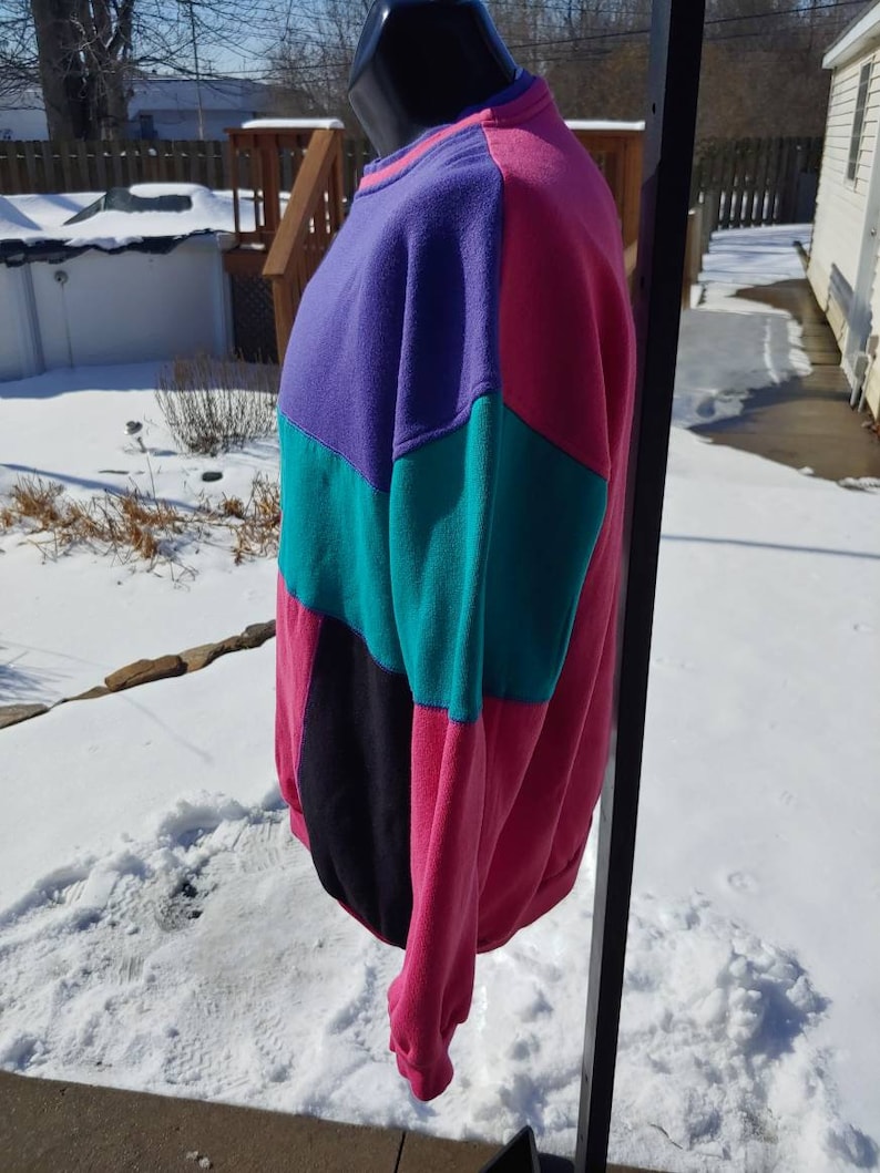 90s Whitefish Bay colorblock pullover sweatshirt size XL vtg vintage pink purple teal black