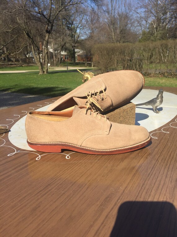 60s- Walk Over dirty bucks tan beige buckinghams v