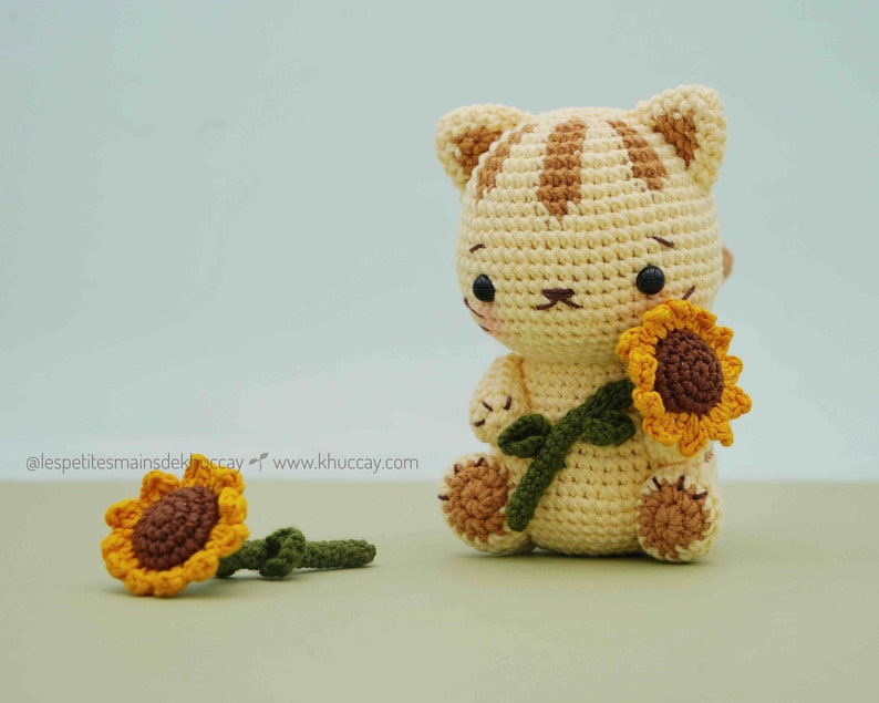 CROCHET PATTERN AMIGURUMI: Sunny Kitty English/Français/Espanol/Tiếng Việt , Crochet kitty, crochet cat image 5