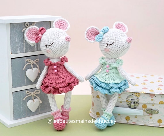Français/English/Espanol/Nederlands : Modèle au crochet Xuxu La Petite Souris / amigurumi/ Souris/ Ballet