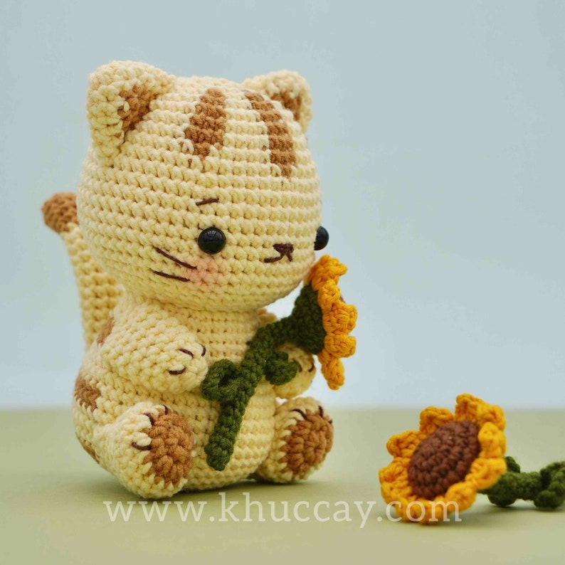 CROCHET PATTERN AMIGURUMI: Sunny Kitty English/Français/Espanol/Tiếng Việt , Crochet kitty, crochet cat image 2
