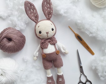 Crochet pattern amigurumi:  Miti the little bunny (English/Français/Espanol/Tieng Viet) - PDF pattern, instant download