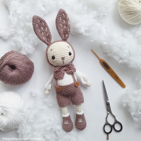 Crochet pattern amigurumi:  Miti the little bunny (English/Français/Espanol/Tieng Viet) - PDF pattern, instant download