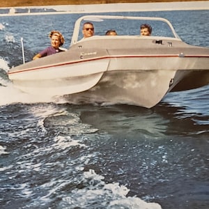 1964 EVINRUDE Sweet 16 Deep V Hull Starflite 90S Outboard Boat Motor Boating Water Softener Vintage Print Ad