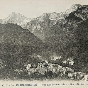 Carte postale vintage française EAUX BONNES FRANCE Pic du Ger Pyrénées Mountain View