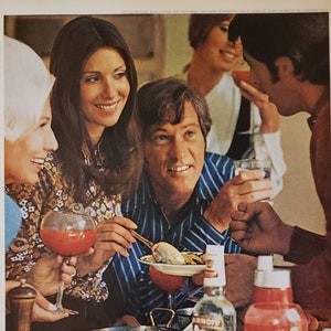 1970 SMIRNOFF Vodka Bloody Marys Brunch Party DEWAR&#39;S White Label Scotch Whisky Athole Bristol Drink Alcohol Drinking Vintage Print Ad