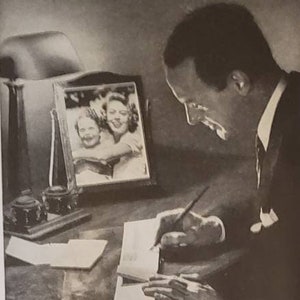 1941 THE MUTUAL LIFE Insurance Company of New York Family Protection Finance Vintage Print Ad
