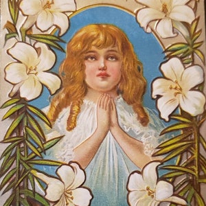 AUGURI DI PASQUA Ragazza Preghiera Gigli in rilievo Cartolina vintage