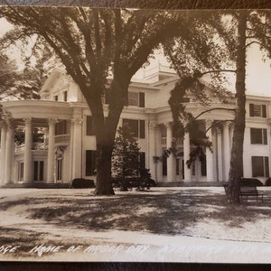 CIDADE DE NEBRASKA The Lodge Home of Arbor Day 1940s RPPC Cartão postal vintage com foto real