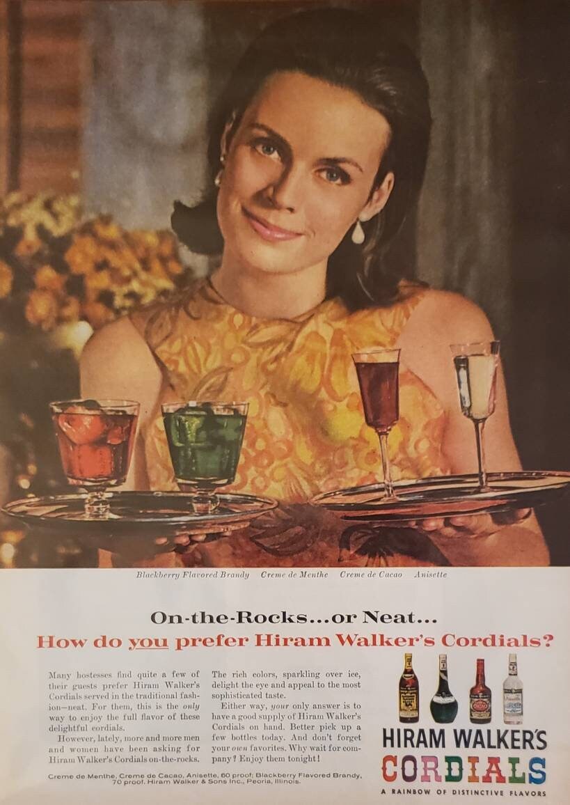 Пару постеров старой рекламы алкоголя. Hiram Walker Cordials. История,Алкоголь,Ликеры,Реклама