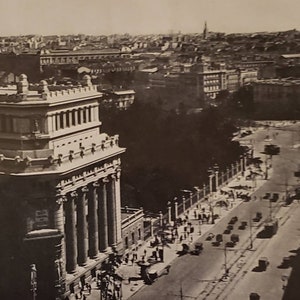 1931 MADRID SPAIN Calle de Acala Banco Espanol del Rio de la Plata Street View Vintage Photo Photograph