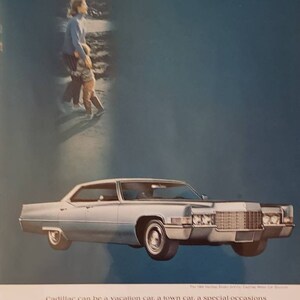 1969 CADILLAC Hardtop Sedan de Ville Car General Motors GM Vintage Print Ad