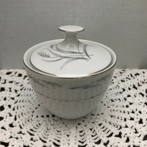 Vintage Wentworth Fine China Sugar Bowl: Silver Mist #3414