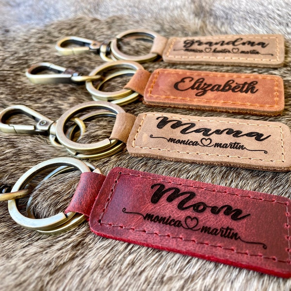 Mama keychain, mom keychain, gift for mom, custom keychain, Mother’s Day gift, custom gifts for mom, leather keychain