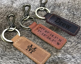 NAME KEYCHAIN, Personalize Keychain, Custom Engraved, Monogram Keychain, Bridesmaid Gift, Gİft for Groomsman