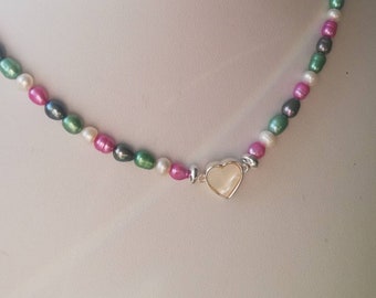 Multi-colour freshwater cultured pearls with silver plated mother of pearl heart 17.5in necklace.