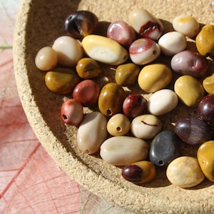 JASPE MOKAITE nuggets beads, natural mokaite jasper; semi-precious natural stone for creative hobbies and fine jewelry