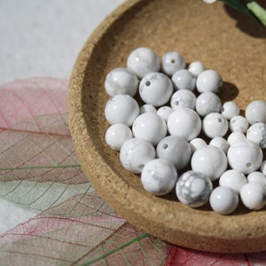 Natural HOWLITE beads, diameters 4 mm 5.6 mm and 8 mm, creative hobbies & jewelry, DIY, semi-precious stones