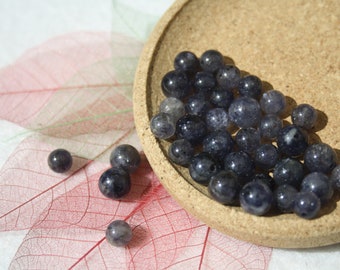 Perles en IOLITE ou CORDIÉRITE naturelle, diamètres 6 mm et 8 mm; Loisirs créatifs & bijouterie, pierre naturelle semi-précieuse