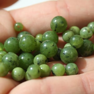 JADE NEFRITA, cuenta de 4 mm, 6 mm y 8 mm natural Ideal para pasatiempos creativos, bricolaje, piedras semipreciosas. imagen 5