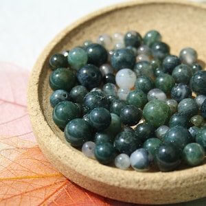 FOAM AGATE pearls; diameters 4 mm 6 mm and 8 mm; creative hobbies and fine jewellery, semi-precious natural stones