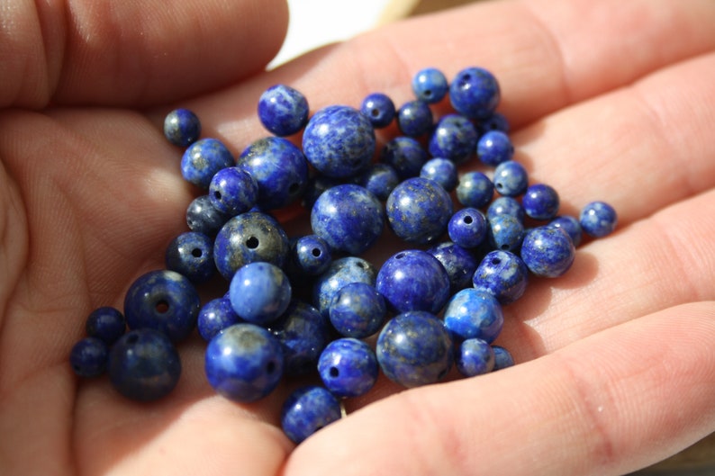 Perles LAPIS LAZULI naturel, diamètres 4mm 6 mm et 7.8 mm non teinté, loisirs créatifs et bijouterie fine, perles gemme semi précieuses image 2