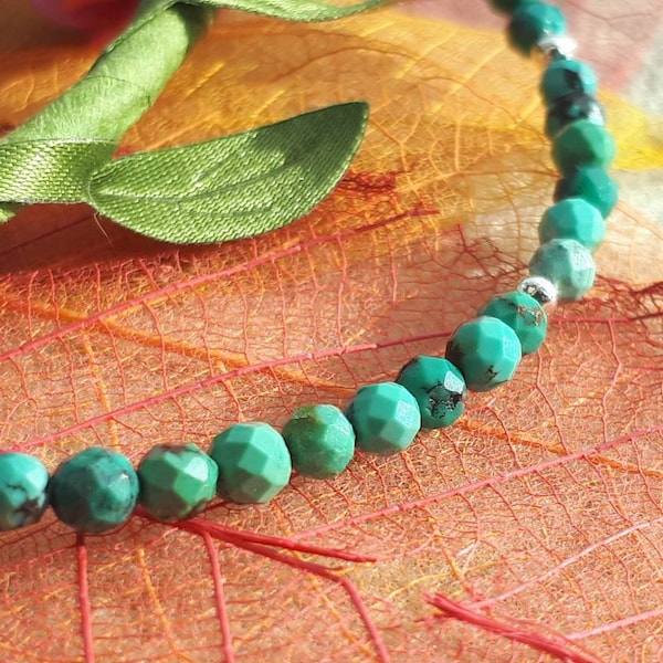 Bracelet en TURQUOISE véritable avec perles facetées