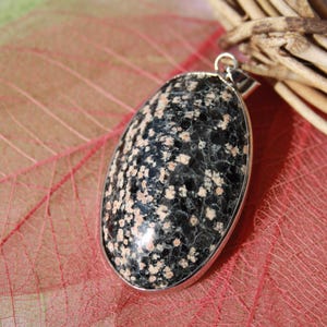 Natural Flower OBSIDIAN Pendant, Oval Shape, Color, Semi-Precious Gemstone, Obsidian from Mexico