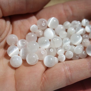 Perles en SÉLÉNITE naturelle, 6 mm et 8 mm bijouterie créative Loisirs créatifs, pierres semi-précieuses image 3