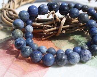 Bracelet in natural DUMORTIERITE, 6 mm and 8 mm, semi precious stone