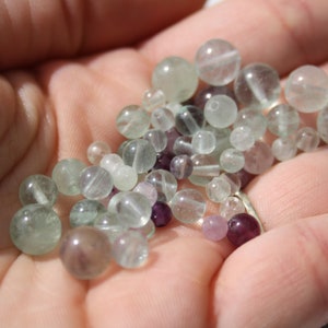 Perles en FLUORITE Naturelle véritable, diamètre 4 mm 6 mm et 8 mm, pierre gemme semi précieuse, idéale loisirs créatifs, DIY image 2