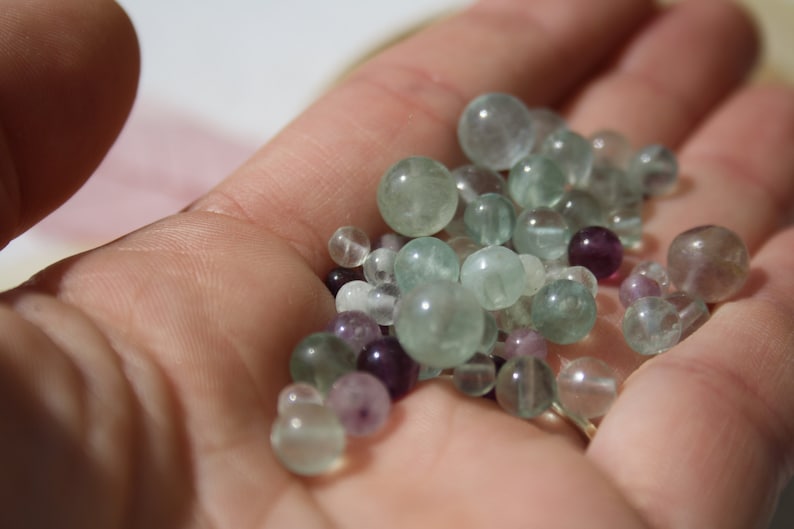 Perles en FLUORITE Naturelle véritable, diamètre 4 mm 6 mm et 8 mm, pierre gemme semi précieuse, idéale loisirs créatifs, DIY image 5