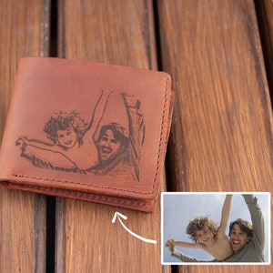 Picture wallet personalized with engraved photo, mens leather picture, mens leather wallet personalized with photo, monogrammed wallet