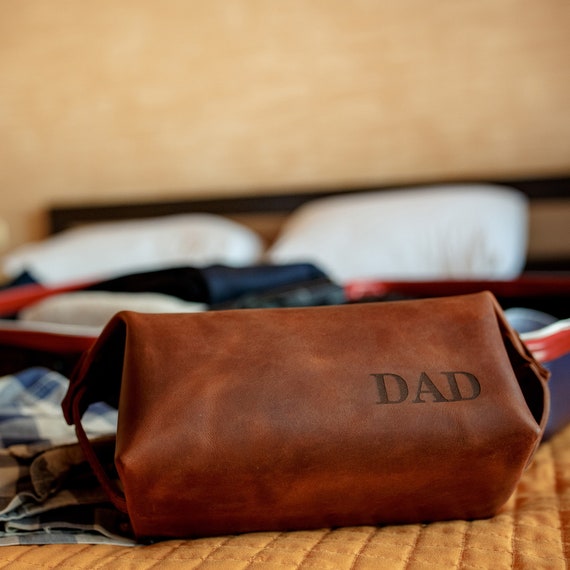 Best mens toiletry bag 2022 Fathers day gift leather dopp Etsy Nederland