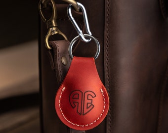 Personalized Leather AirTag Bag Charm, Carabiner Clip On AirTag Key Fob Holder for Backpack or Keys