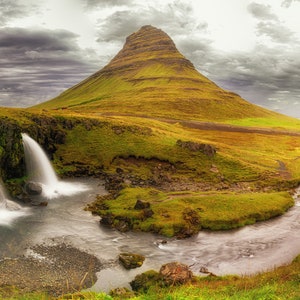 Kirkjufellsfoss Waterfall in Iceland