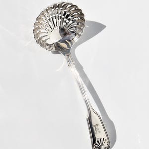 1907 Sterling Silver Sifting/Berry Spoon  - Fiddle, Thread & Shell Pattern, Crested