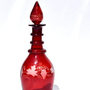 Rare c19th Antique 3 Ring Decanter Ruby Etched Grape & Vine Motif, Pontil Mark to Base, 300ml