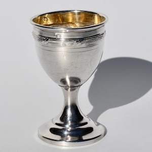 Antique Solid French 950 Silver & Vermeil Egg Cup - Ribbon and Reed Motif - Minerva Hallmark - André Roberge (1910-1924)