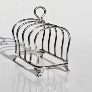 1937 Sterling Silver Toast Rack - 4 Slice/5 Bar Central Ring Handle, Viner&#39;s Ltd (Sheffield)