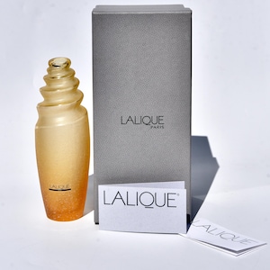 Boxed Lalique CEBU NACRE Vase Amber 125700 - Perlglanz-Spirale / Muschelwirbel - 18 cm