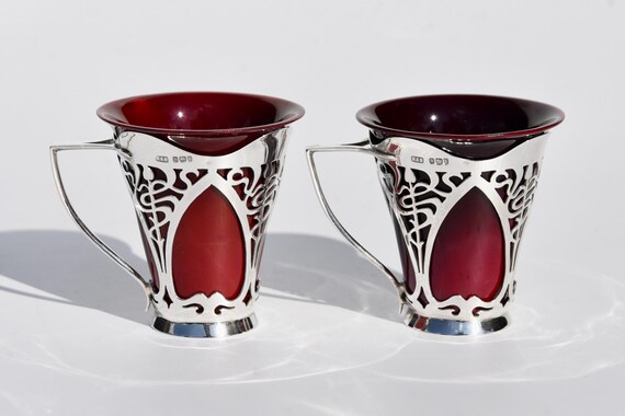 ロイヤルドルトンFLAMBE カップ&ソーサーデミタスアンティーク