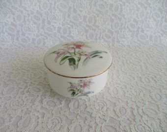 Vintage Price Products Porcelain Floral Trinket Box Made in Japan