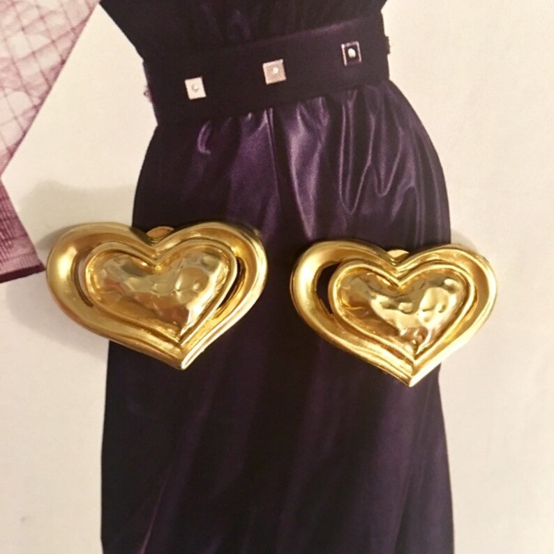 1980/'s hearts gold metal Look #eighties #valentineday #love fashion clip on earrings declaring your love