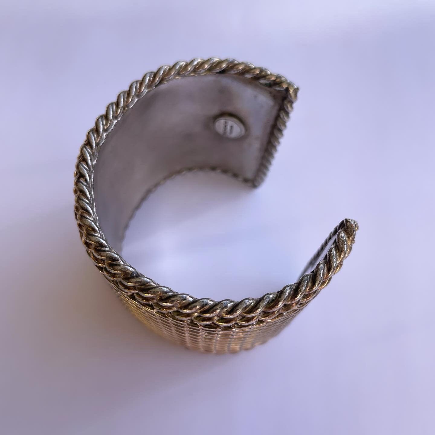 Bracelet Manchette Vintage Années 90 METAL POINTU - Style Moderniste, Couleur Cuivré