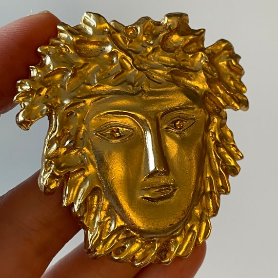 Broche Ethnique Ancienne En Bronze Doré - Diamètre 6 Cm - Occasion - Sans Marque