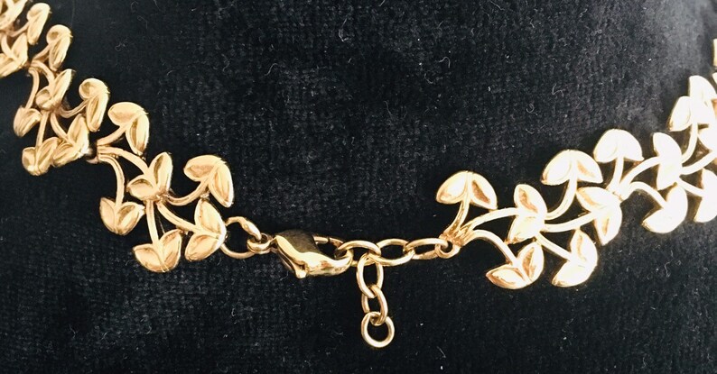 Collector CHARLES JOURDAN Paris-superb and rare Choker with vegetal motifs gold plated-finesse elegance femininity and above all originality