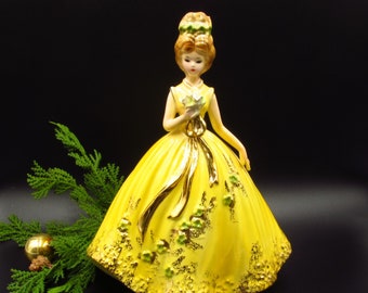 Vintage Bridesmaid Josef Originals Girl Figurine, Yellow Dress, Made in Japan, Please read Description